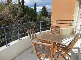 Domaine De L'olivaie * קאן